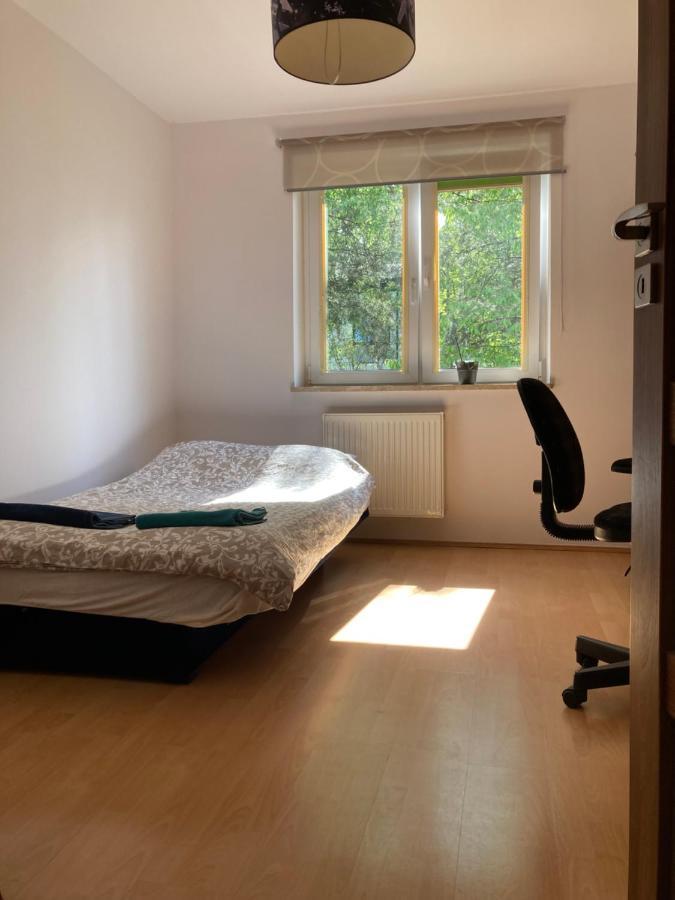 Appartement Dom Chotomow Extérieur photo